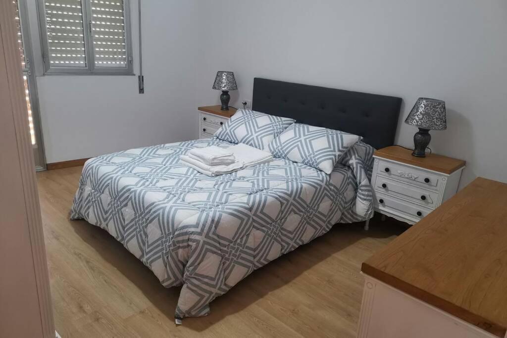 Apartamento Lalin Centro Ll ภายนอก รูปภาพ